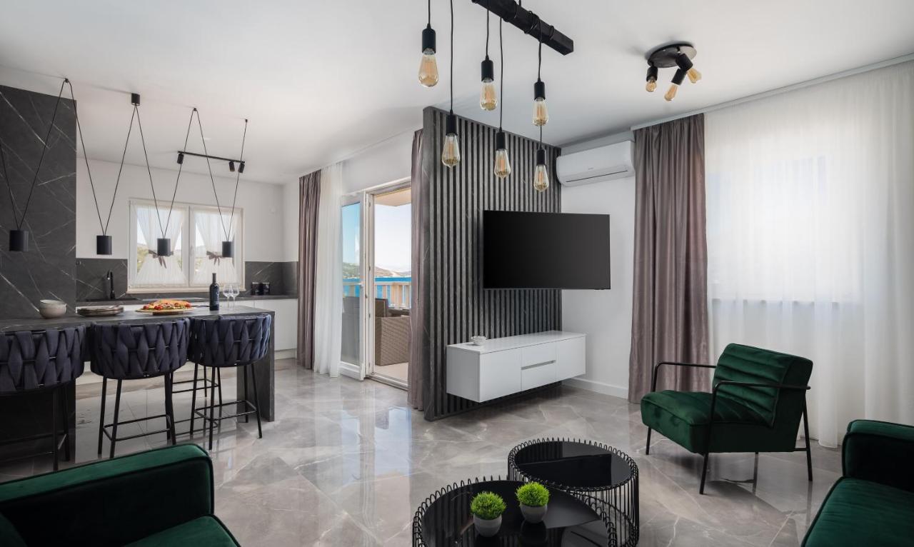 Apartments Villa Maracella Marina Exteriör bild