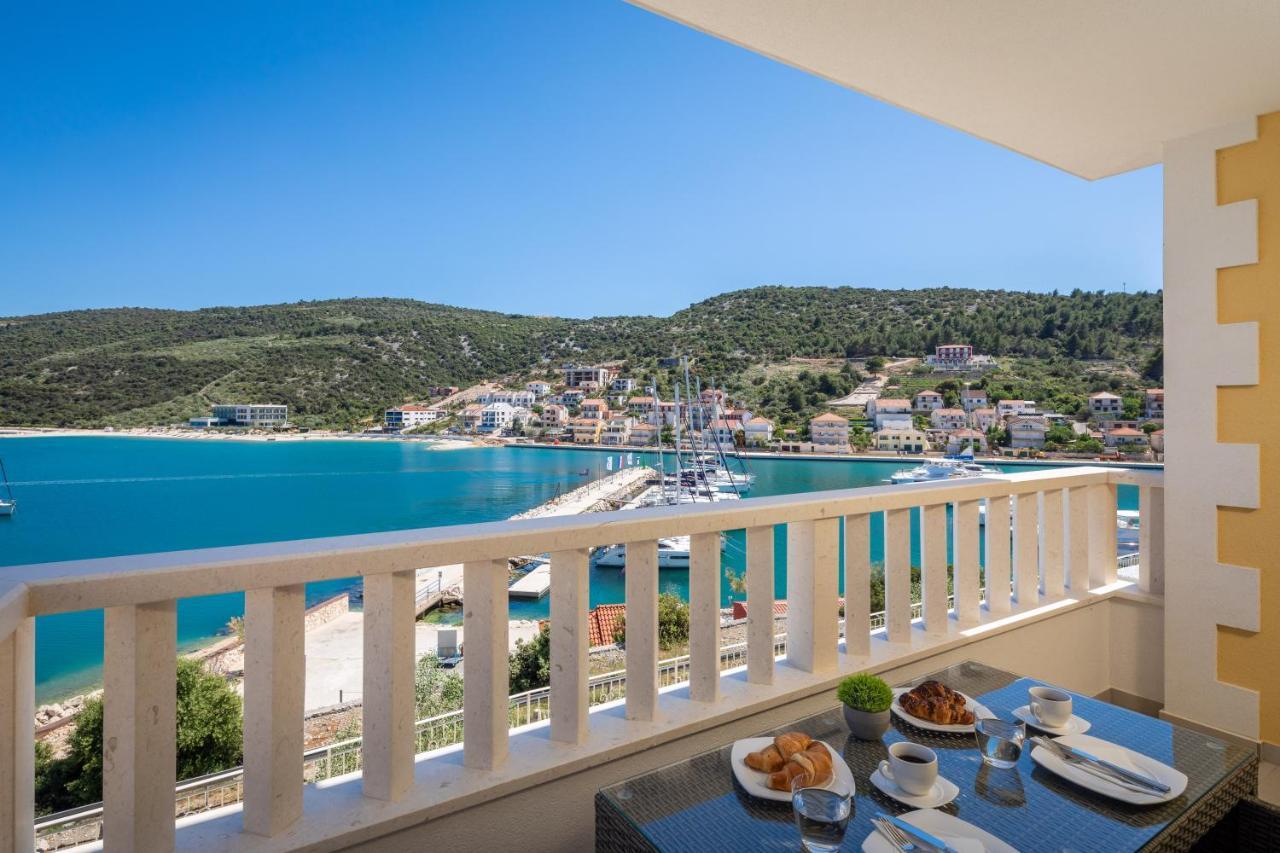 Apartments Villa Maracella Marina Exteriör bild